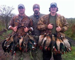 argentina%20duck%20hunt%20la%20paz%20345678a_250x200