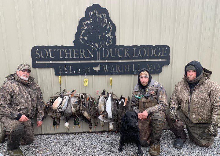 outfitters for waterfowl hunting MO